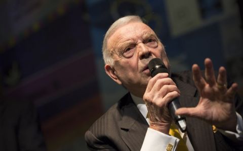 Polícia da Suíça prende 7 dirigentes da Fifa, incluindo José Maria Marin
