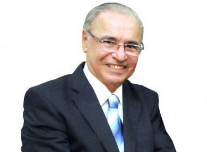 Coluna A Tarde: O país de pernas pro ar - Por Samuel Celestino